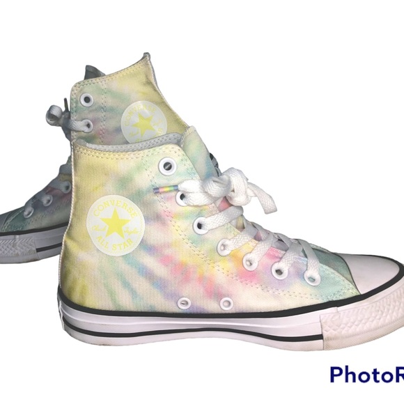 SOLD! Converse ⭐️ Light Rainbow 🌈 Size 6 - Picture 2 of 7